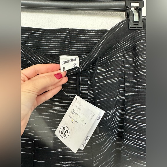 Mens SVRN Code Cropped SweatPants Size Medium - Picture 2 of 6